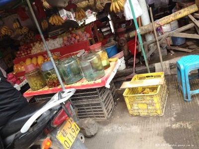 为何贺州市中心越来越像菜市场？掌上红豆的启示